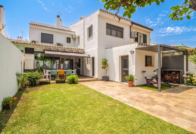 GuestReady - Valdelagrana Spacious: 300m to Beach - B&B Puerto de Santa María