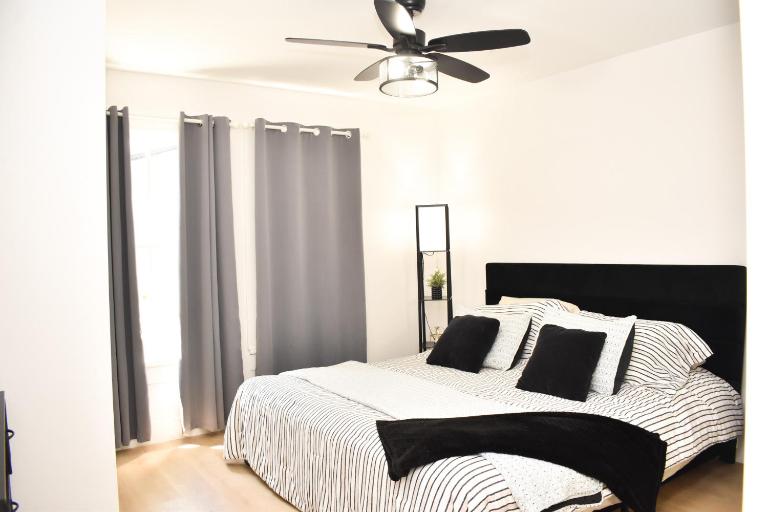 Stylish Private King Suite Near Downtown & Ybor - B&B Tampa