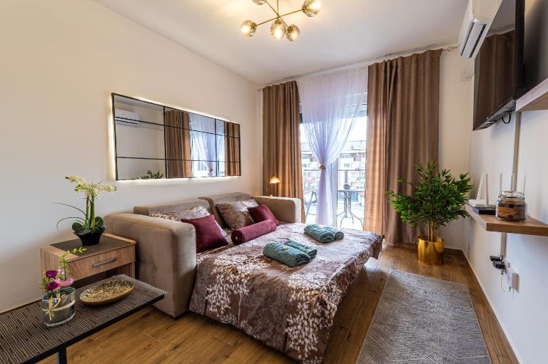 Apartman Srebrni Horizont - Chambres d'hôtes Veliko Gradište