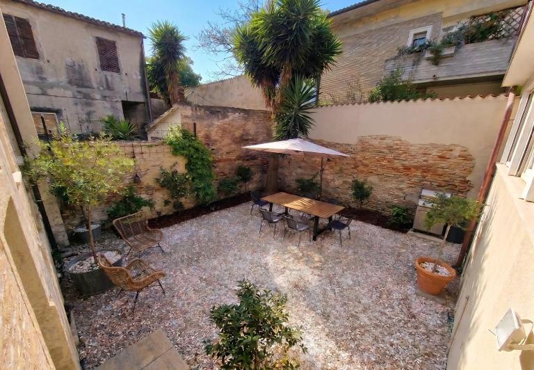 Appartamento piano terra con giardino - B&B Fano