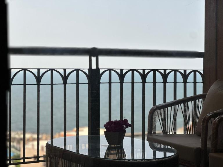 Luxury Modern Hotel Apartment On San Stefano Grand Plaza Residential Complex Four Seasons - B&B Alejandría