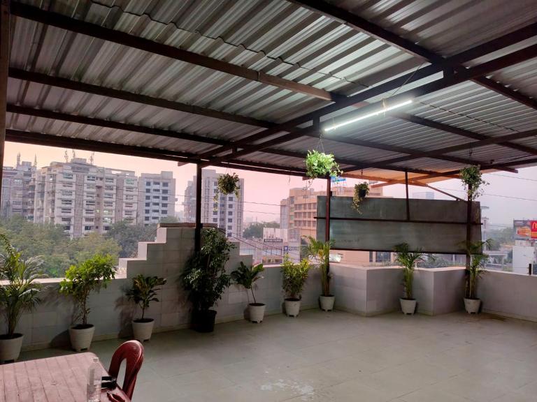 Hotel Captown Inn - Ferienwohnung Ahmedabad