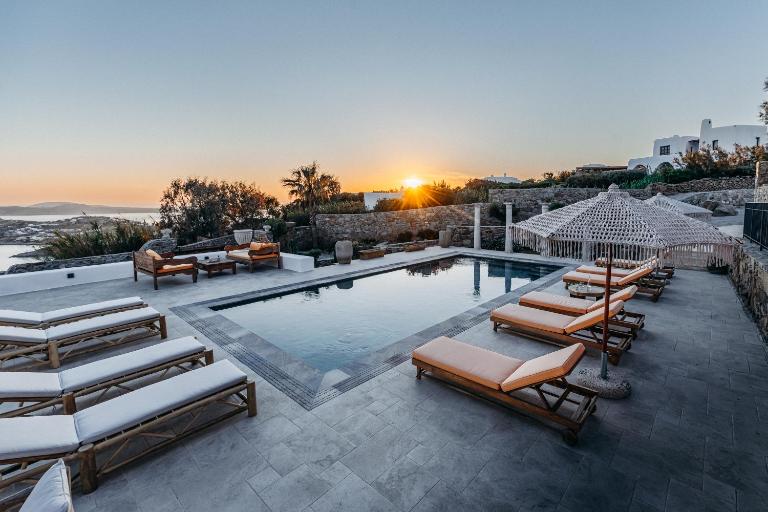 Villa Zina Sunset View St Lazaros 8 Bedrooms - B&B Psarrou