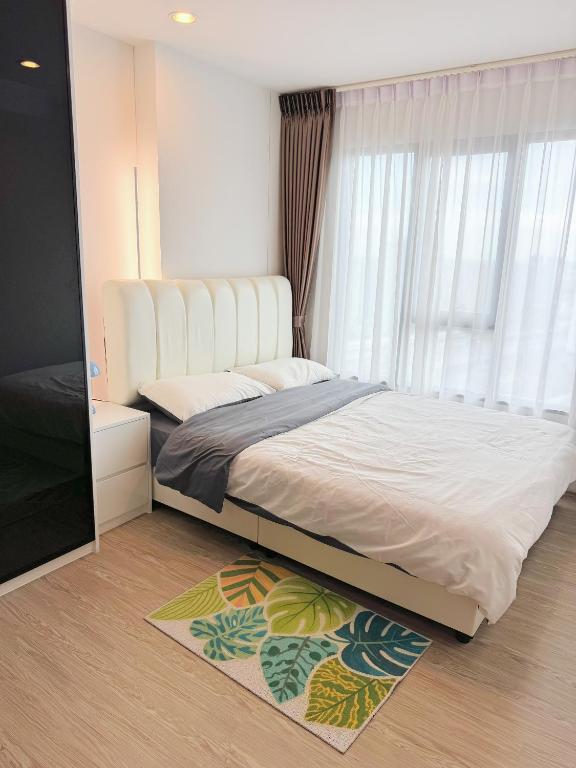 BTS边躺看水门寺大佛 4站到暹罗天地绝美景观新公寓new - B&B Bangkok