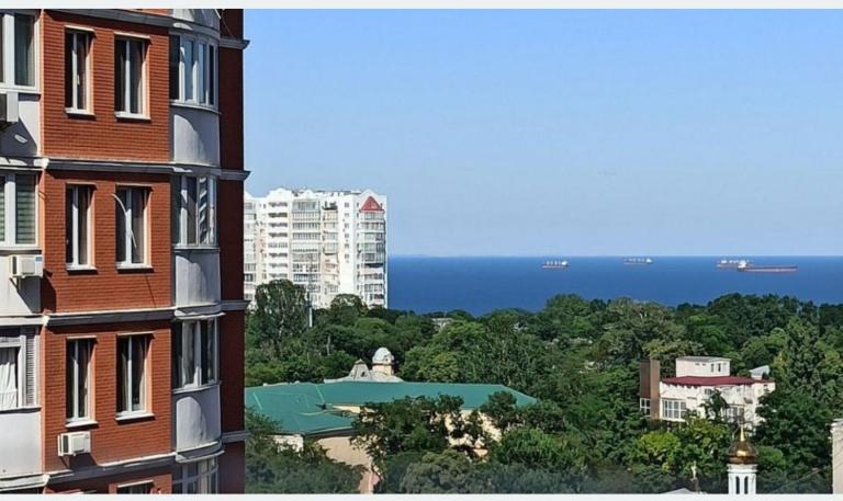 Солнечная квартира у Ланжерона - Ferienwohnung Odessa