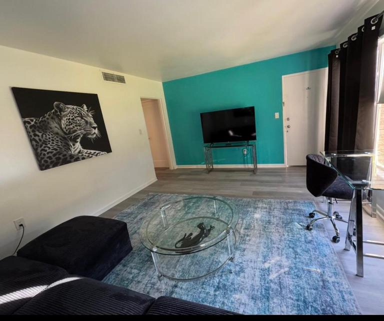 Modern Lake Eola Condo in the Heart of Thornton Park - Ferienwohnung Orlando