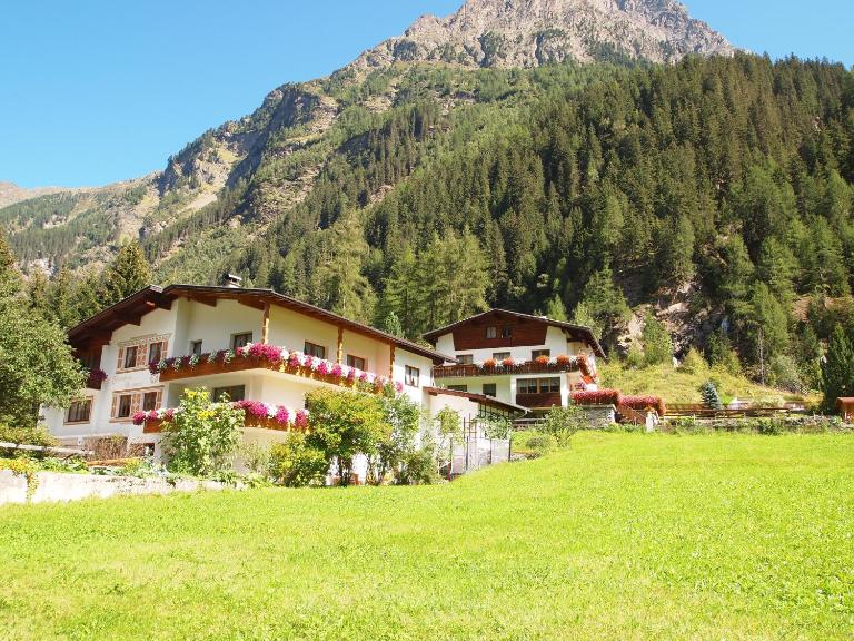 Ferienhaus Waldner - Bed and Breakfast Kaunertal