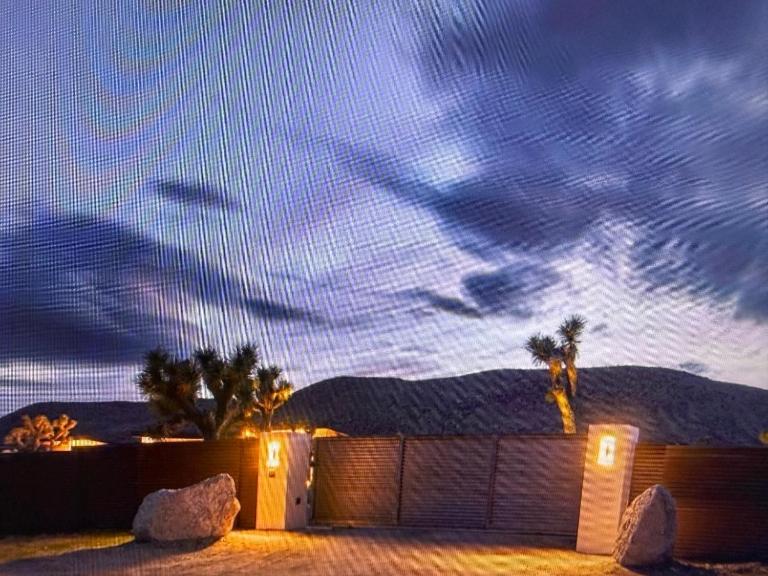 Desert Home - B&B Yucca Valley