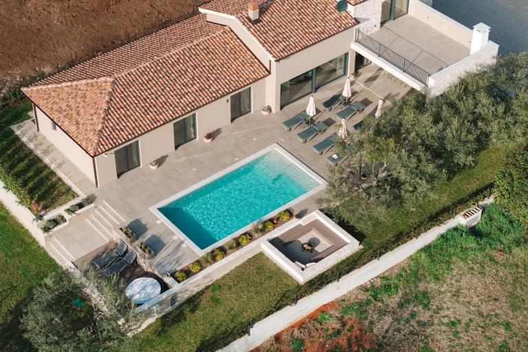 Modern Villa Noor near Poreč by Istrabook - B&B Labinci