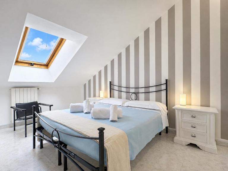 Cà di Lilly - Attic Suite AC Wi-Fi - B&B Vado Ligure