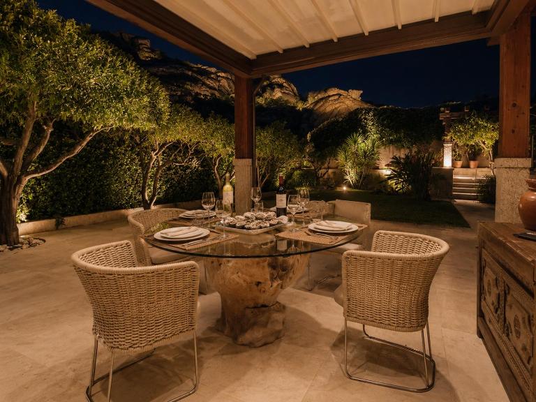 La Villa Degli Artisti - Bed and Breakfast Baja Sardinia