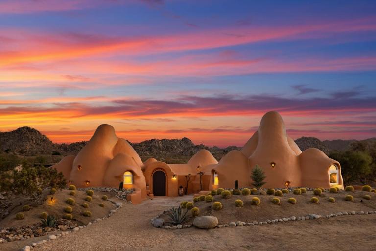 Sandora Domes - Architectural Retreat Near National Park - B&B Joshua Tree