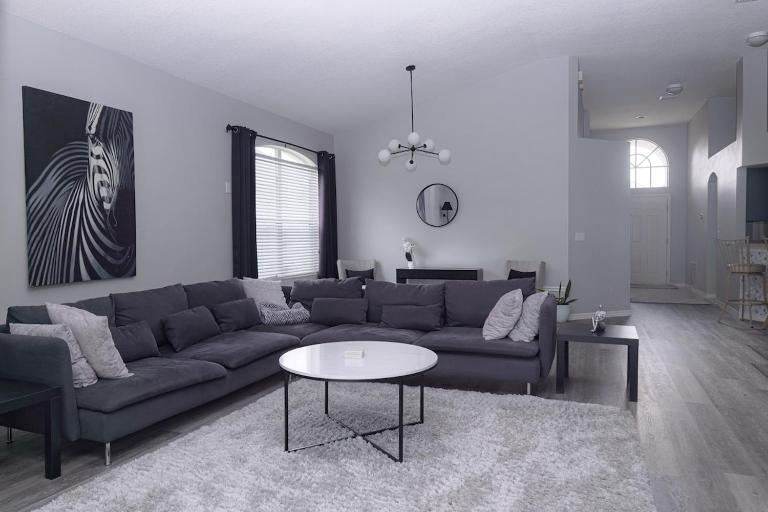 Wesley Chapel Home- 3 bed 2 bath with Waterfront - Bed and Breakfast Zephyrhills