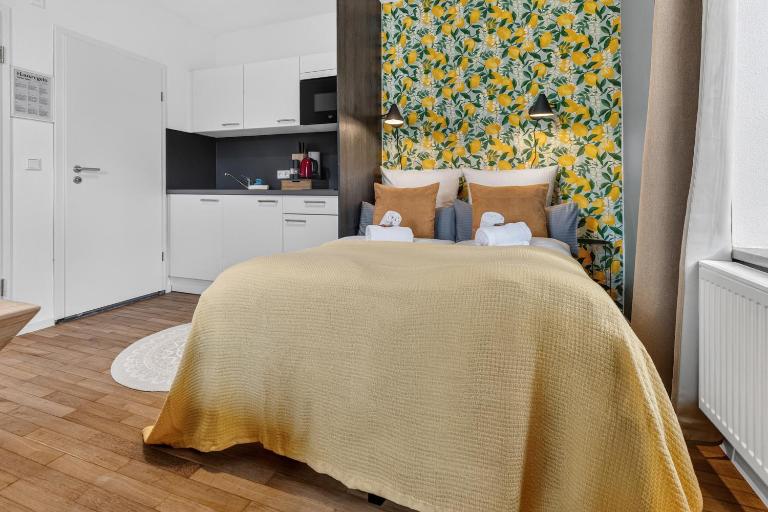 Design Studioapartment, Parking, Wifi, Küche, Zentral in Holzkirchen by BALANCED - Chambres d'hôtes Holzkirchen