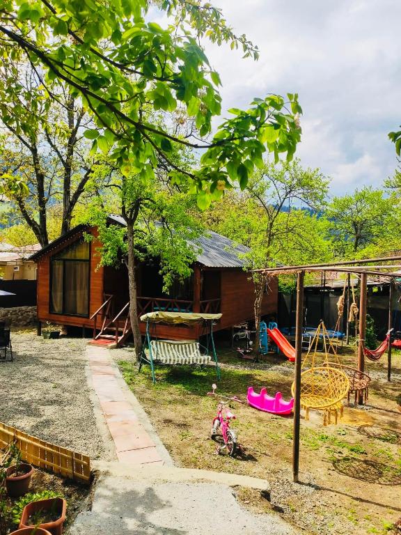Borjomi Eco Cottage Gona - Chambres d'hôtes Bordjomi