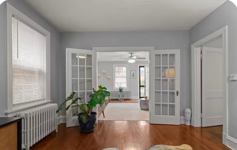 Mid Century Grove - B&B Richmond