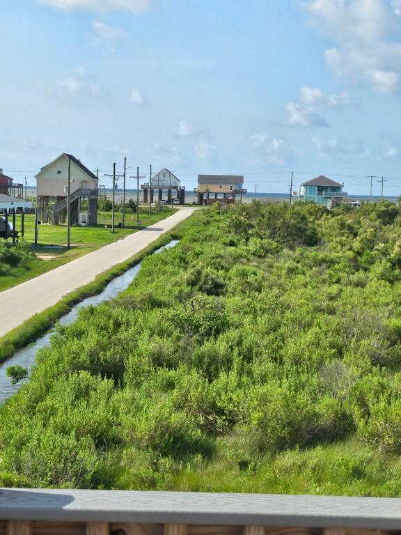 Charming home with fantastic view - B&B Bolivar Peninsula