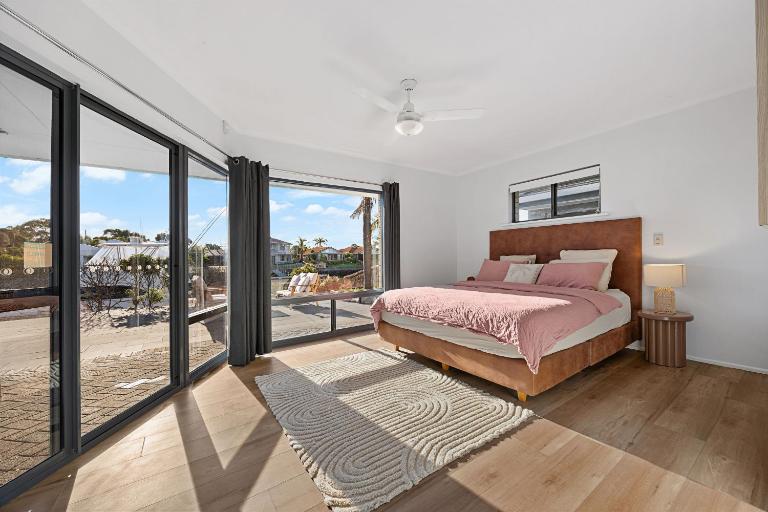 Smada Stay - 4BR, Waterfront, Perfect Entertainer - B&B Port Lincoln