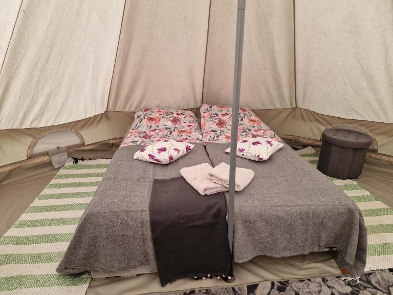 Sunset Glamping - luksustelttamajoitus PowerParkin lähellä - B&B Voltti