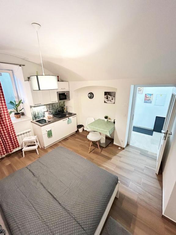 Cozy Apartment for 2 in Prague Old Town Center - Chambres d'hôtes Prague