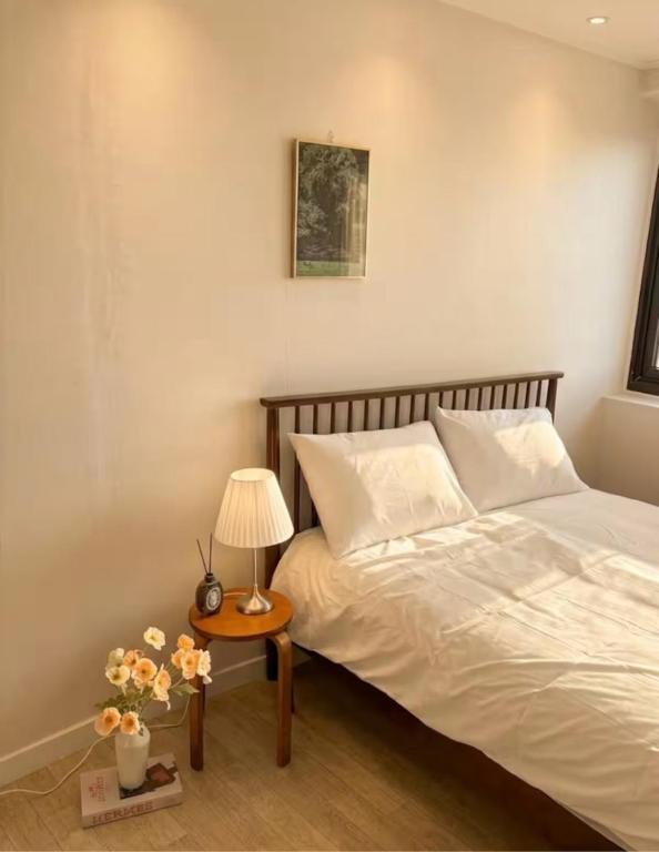 Near Busan Station, 6people, Room2 Bed3, 12pm, luggage, OTT, washing machine - B&B Busán