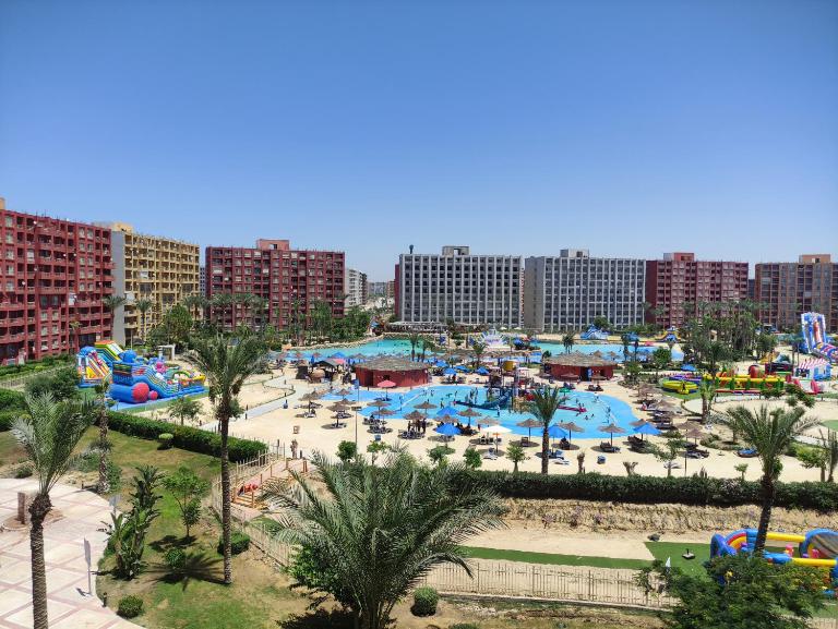 صيف واستمتع في اكبر قرية في جولف بورتو مارينا العلمين - Bed and Breakfast El Alamein