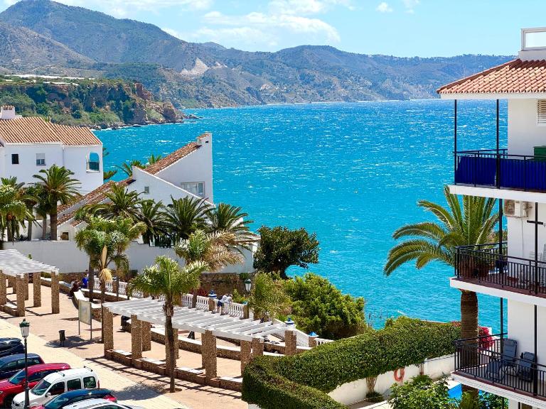 Carabeo Centro Seaview & Rooftop Pool - Chambres d'hôtes Nerja