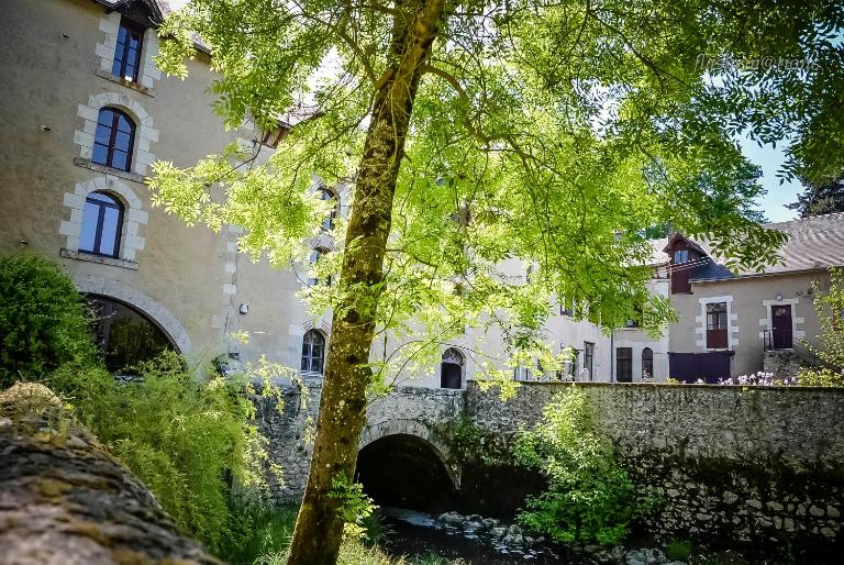 Moulin XVe siècle - Gîte privatif 8 pers - Rivière - Châteaux de la Loire - B&B Vineuil