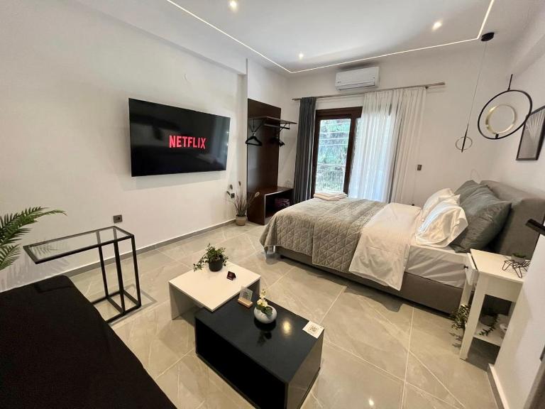 Eva Maria - The Number 5 Apartment - 2 Bedrooms - Ferienwohnung Metamórfosi