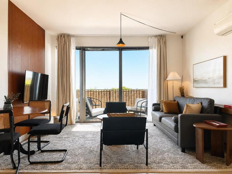 Bay View Designer 2BR - Best Location with Balcony, Gym, and Terrace - Sleeps 6 - Ferienwohnung Milwaukee