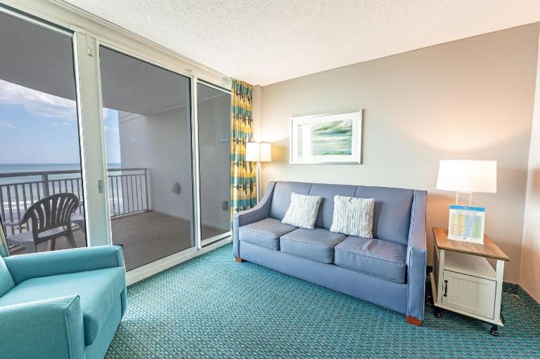 8th Floor wStunning Views Contemporary Oceanfront - B&B Myrtle Beach