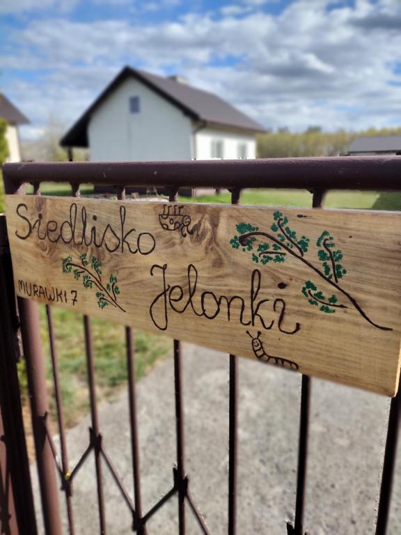 Siedlisko Jelonki - B&B Urowo