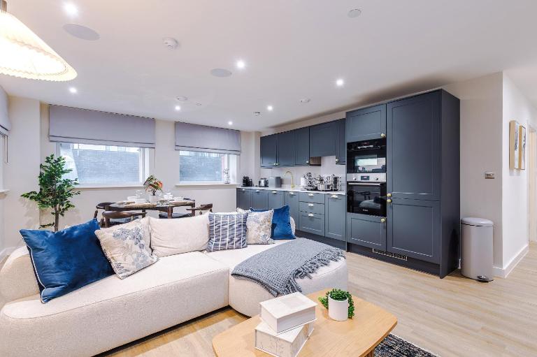 Modern 2-Bed 2-Bath Apartment – Prime Leeds City Centre - Ferienwohnung Leeds