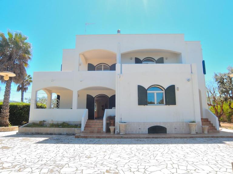 Casa della musica 250 m dalla spiaggia - B&B Torre San Sabina