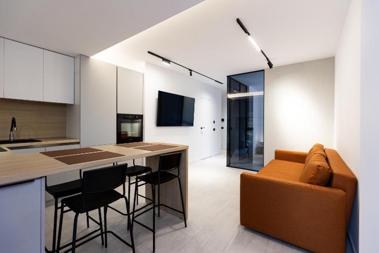 Alecsandri Central Stay Apartments - Close to Old Town - B&B Craiova