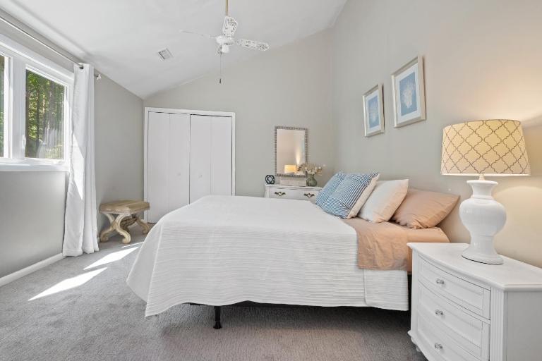 Ocean Pines 3BR Home Near Ocean City w Screened Porch & Fireplace - B&B Berlin