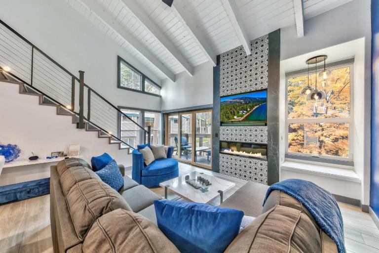 Lakeland Village #468 Modern Marvel - B&B South Lake Tahoe