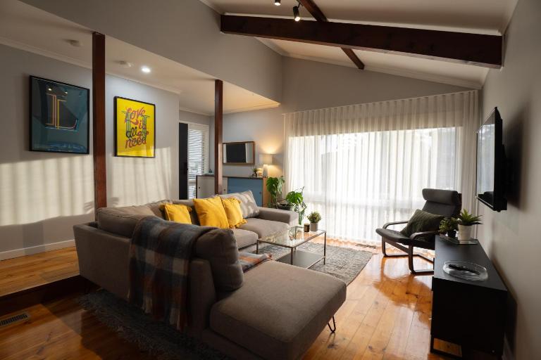 Family-Friendly Home in Tullamarine - Sleeps 6 - B&B Melbourne