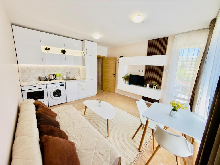 One- bed Gold Deluxe Flat - Ferienwohnung Sonnenstrand