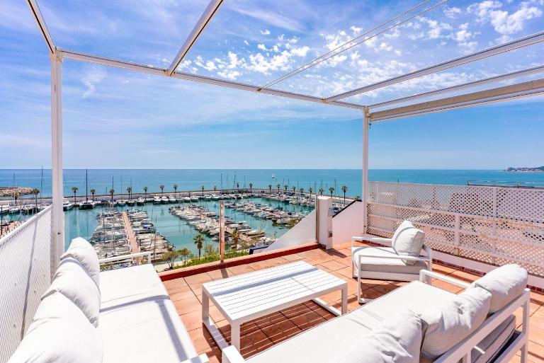 Casa Jetty - Bed and Breakfast Sitges