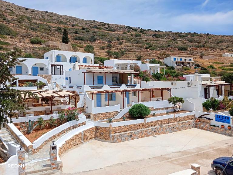 Lucas B Panorama - Ferienwohnung Síkinos