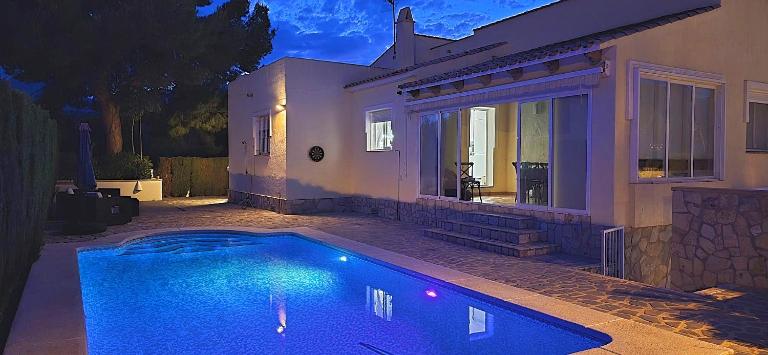 Villa BET Family Escape near Benidorm & Altea 3BR Oasis with private pool - B&B la Nucia