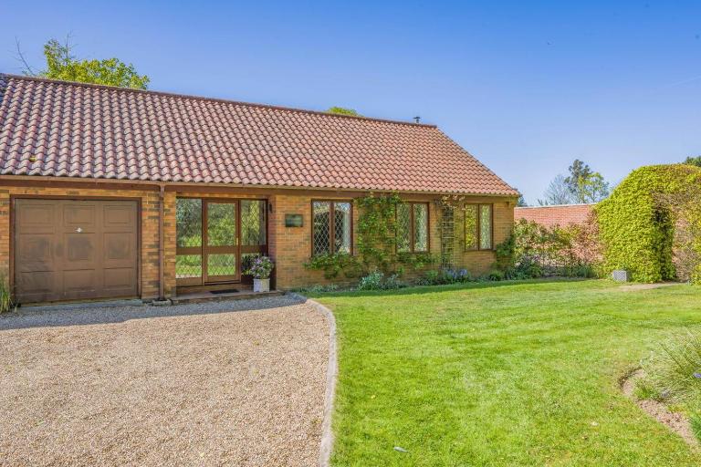 2 Bed in Oby oc-1924 - B&B Clippesby