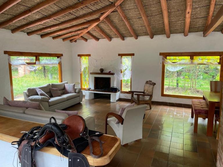 Casa Campestre Cerca a Bogotá, Descanso Total - B&B Tabio