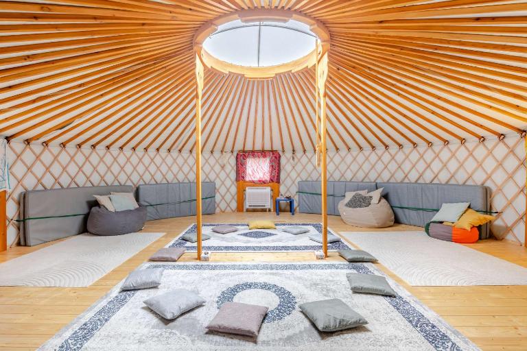 Yurt and a House with Garden - Special Experience - B&B Ivád