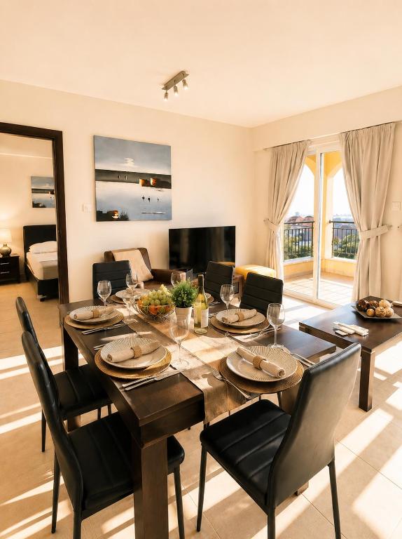 Cozy Sea View Apartment with Pool in Peaceful Paphos Area - B&B Pafos