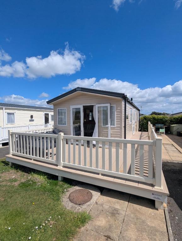Beautifully Presented Willerby Westerly Pet-Friendly Holiday Home on Peaceful Durdle Door Holiday Park, Walking Distance to the Iconic Durdle Door Arch - Ferienwohnung West Lulworth