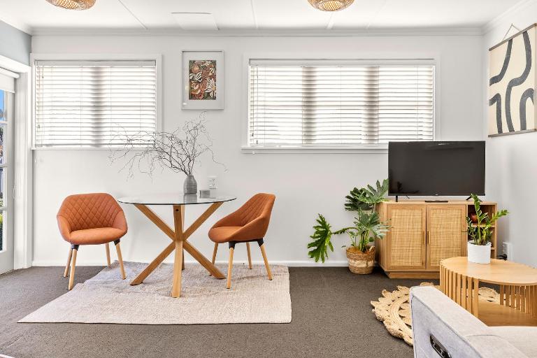 Wanderlust Retreat- Quaint and Romantic Cottage - B&B Taupo