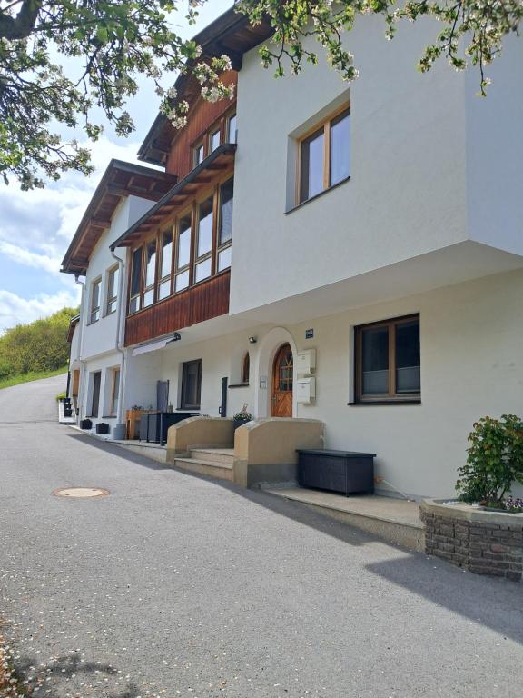 Family Apart - Bed and Breakfast Wenns