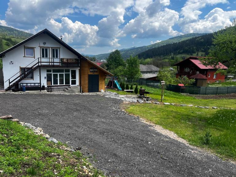 Casa Adela LaculRosu Bicaz - Ferienwohnung Neagra